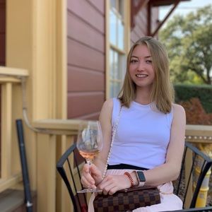 Meet your Posher, Zhana